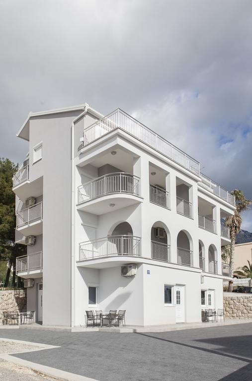 Villa Klara Guest House Baška Voda Exteriör bild